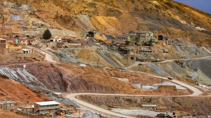 silver-mining-680x0-c-center